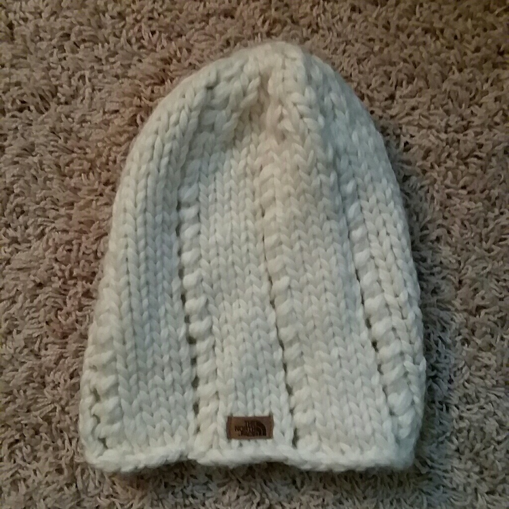 SOLD The North Face Ivory Cream Chunky Knit Beanie